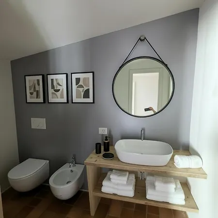 Salcheto Winehouse Farm stay